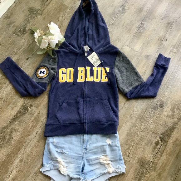 PINK Victoria's Secret Tops - NWT Victorias Secret Pink Campus Soft Fuzzy Hoodie